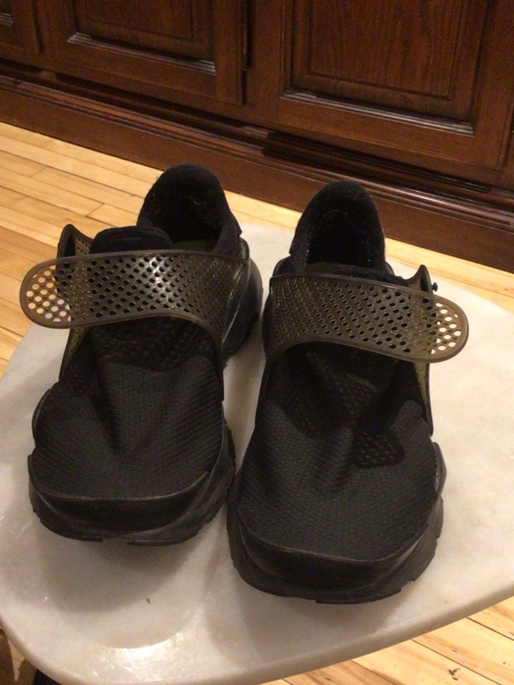 Nike Sleek Versatile Urban Sock Dart Women’s Running Shoes Size 9